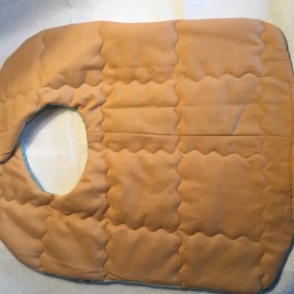 3/$25 or $12 ea. NWT Handmade Reversible Quilted Baby Bib.